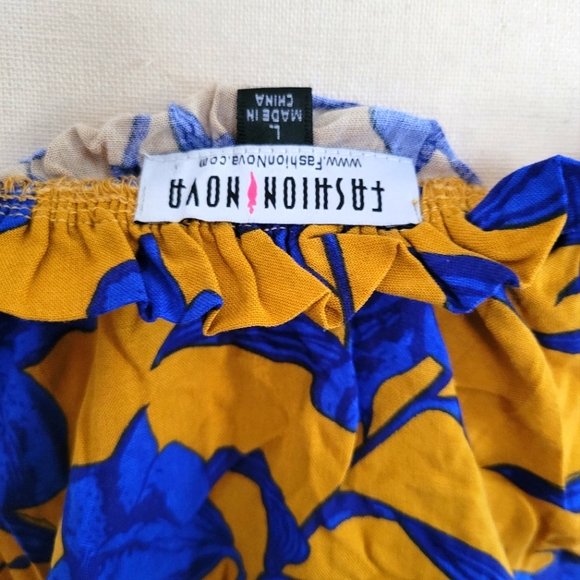 Fashion Nova Off The Shoulder Blouse - Picture 4 of 4